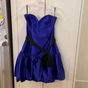 100% polyester mini dress